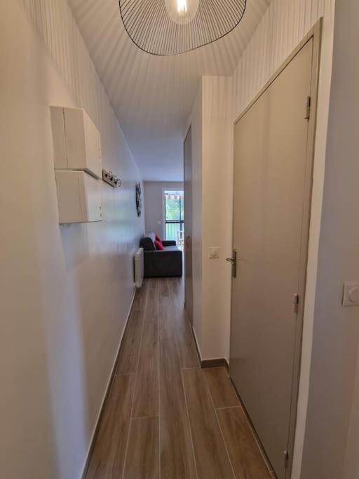T2 Neuf, Parking Prive,acces * Bandol