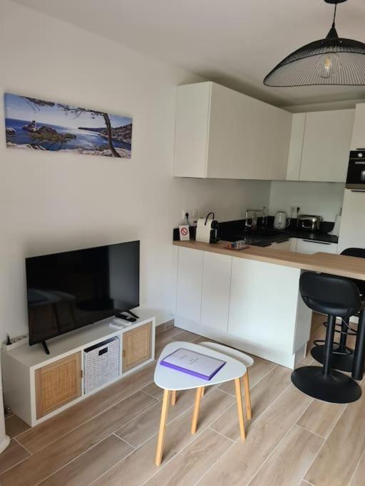 Appartement T2 Neuf, Parking Prive,acces *